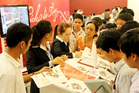 Ngày hội nhà giá gốc vẫn rao bán… chênh lệch! - 3 Ngày hội nhà giá gốc vẫn rao bán… chênh lệch! - 3