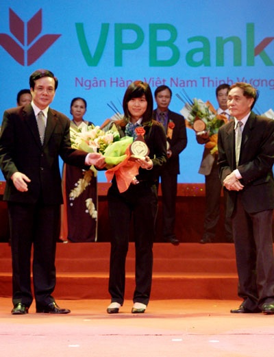 Tôn vinh doanh nghiệp vì cộng đồng - 2