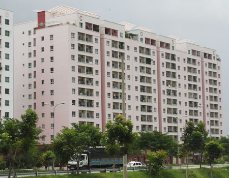 Quản lý chung cư phải có “bằng” - 1 Quản lý chung cư phải có “bằng” - 1