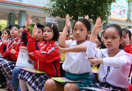 Hơn 120 nghìn học sinh tham gia chương trình ATGT  - 1