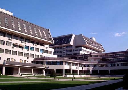 Đột nhập những 'lò' luyện... tỷ phú - 1