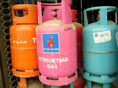 Đồng loạt kiểm tra kinh doanh xăng và gas từ tháng 1/2012 - 1 Đồng loạt kiểm tra kinh doanh xăng và gas từ tháng 1/2012 - 1