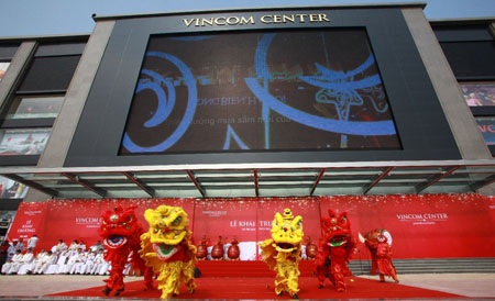 Hà Nội: Khai trương TTTM đẳng cấp – Vincom Center Long Biên  - 1