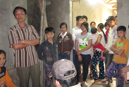 Để xổng chim, mẹ bị con cho ăn đòn