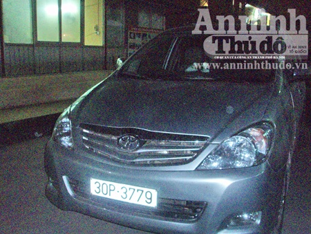 Hà Nội: Phát hiện kho thuốc kích dục "lậu" trên xe Innova - 6 Hà Nội: Phát hiện kho thuốc kích dục lậu trên xe Innova