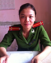 Trung uý Tạ Thị Mai Hằng.