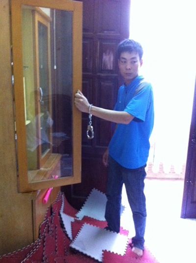 Hà Nội: Những hình ảnh về vụ “đột vòm” trộm USD và vàng - 7 Hà Nội: Những hình ảnh về vụ “đột vòm” trộm USD và vàng