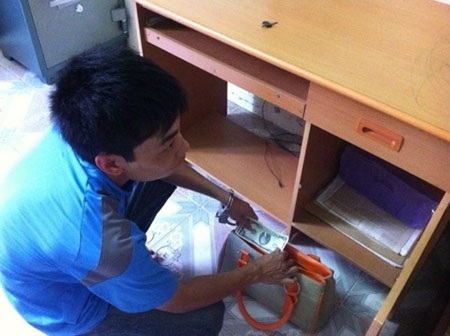 Hà Nội: Những hình ảnh về vụ “đột vòm” trộm USD và vàng - 9 Hà Nội: Những hình ảnh về vụ “đột vòm” trộm USD và vàng