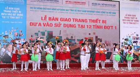 Nâng cao khả năng sử dụng máy tính và truy nhập Internet công cộng tại Việt Nam