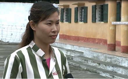 Người đẹp trại giam và cuốn tự truyện cuộc đời - 1 “Tôi thèm cảm giác được ôm con…”