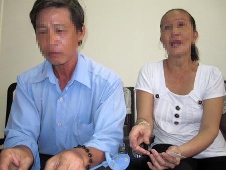 Vụ thảm án do cuồng tình tại Đồng Nai: Con dại cái mang - 3 Vợ chồng ông Việt, bà Liên.