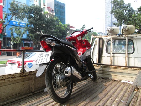 Tang vật vụ trộm là chiếc xe máy đã được công an thu giữ