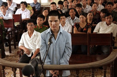 “Phi công trẻ” thành kẻ giết người vì ghen mù quáng - 1 Nguyễn Hữu Điều tại phiên tòa