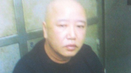 Tú “cọ” định dùng hung khí chống trả lực lượng vây bắt