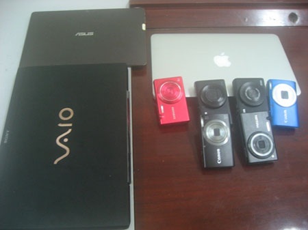 Hà Nội: Camera “tóm sống” “người dơi” trong siêu thị điện máy - 2 Tang vật vụ án