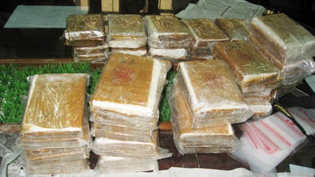 Tiến sỹ Luật “dính chàm” vì chạy án - 1 Trên 200 bánh heroin đã được các đối tượng mua bán, giao dịch trót lọt
