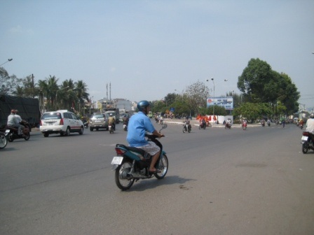 Hiện trường nơi tên Tùng và Long đến nhận tiền