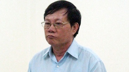Một Tổng giám đốc “ngã ngựa” vì tiền “bôi trơn” - 1 Nguyên TGĐ Tổng công ty Xây dựng thủy lợi 4 - Trần Đức Mậu tại phiên tòa