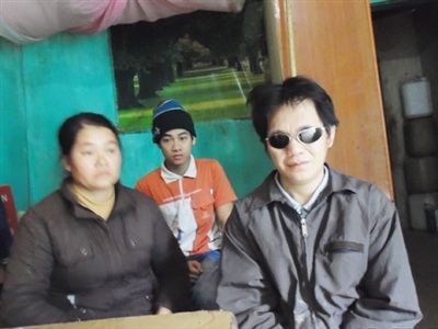 Gia đình nạn nhân Hoàng Văn Nhất.