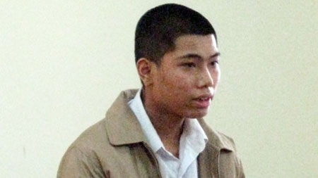 Suýt ngồi tù vì vào nhà nghỉ... trú mưa