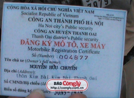 Giấy đăng ký xe được tổ công tác xác nhận là hàng giả