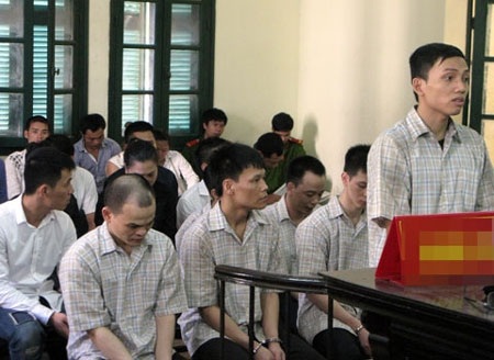 Các bị cáo tại tòa.