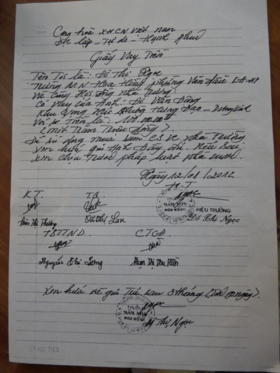 Một giấy vay tiền do người đứng vay là bà Đỗ Thị Ngọc