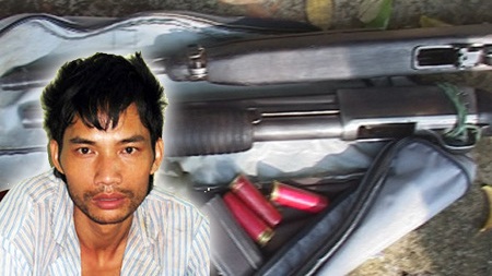 “Vén màn bí mật” về trùm ma túy Vũ Ngọc Sơn - 1 Vũ Ngọc Sơn cùng số súng đạn dùng để bắn trả cảnh sát