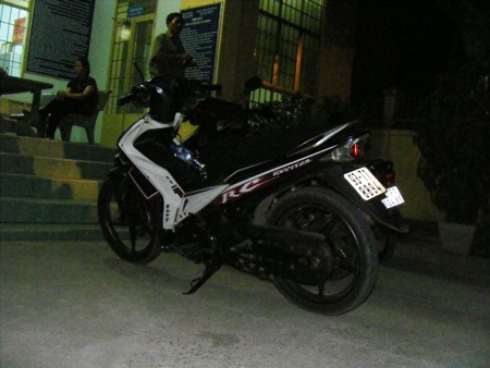 Chiếc xe của 3 đối tượng dùng làm phương tiện đi trộm cắp.