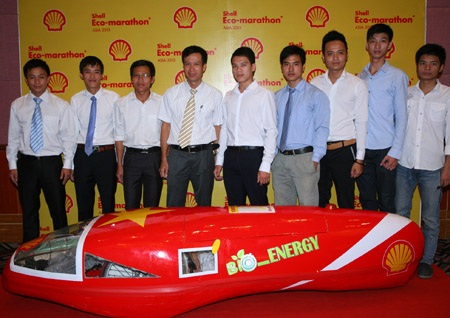 Nhóm sinh viên Đại học Bách Khoa với sản phẩm sẽ đem đến cuộc thi Shell Eco-Marathon Châu Á 2013
