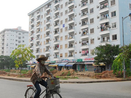 Tạo điều kiện cho người dân có nhu cầu mua nhà ở xã hội - 1 Phải xác nhận tình trạng nhà ở cho người dân đủ điều kiện (ảnh Vietnamnet)