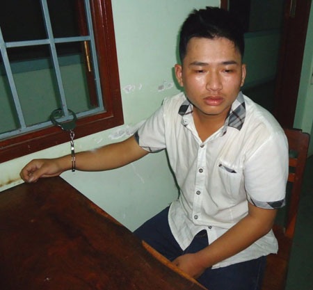 Đối tượng cầm đầu Nín A Quang bị bắt giam tại cơ quan điều tra.