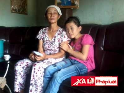 Bị “quấy” trong lúc tắm, vợ vác cuốc cướp mạng chồng - 1 Thương các cháu, bà ngoại tâm niệm “có chết cũng phải đón cháu về nuôi, đợi mẹ chúng ra tù”