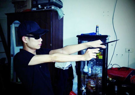 Âm mưu của kẻ cuồng ghen có tên “Chán đủ thứ” - 4 Bức ảnh bạo lực của Tuân đăng trên facebook trước khi hắn gây án.