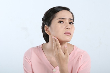 Da sần sùi, khô, nứt nẻ, dầy, sạm, nám… là biểu hiện của lá gan không khỏe