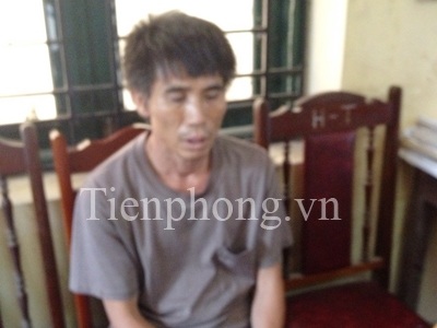 Gã chồng cạn tình dùng xà beng đánh chết vợ - 1 Ông Chín tại cơ quan điều tra.