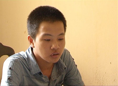 Giam giữ “bạn gái” đang học lớp 9 để... hiếp dâm - 2 Kẻ đồi bại hiếp bạn gái tại cơ quan điều tra