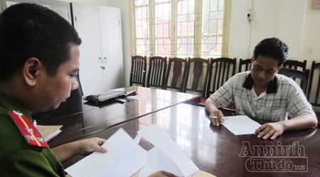 Nguyễn Thế Phương đến xin đầu thú tại Cơ quan CSĐT CAH Từ Liêm