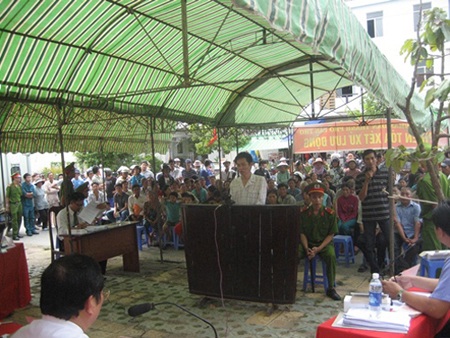 Tử hình kẻ giết bạn tình đồng tính - 1 Huỳnh Thiện Quân nhận án tử hình vì ra tay tàn độc với bạn tình đồng tính