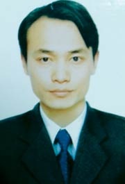 Truy nã nhân viên hãng sữa Abbort chiếm đoạt tiền tỷ - 1 Đối tượng Đoàn Duy Quang.