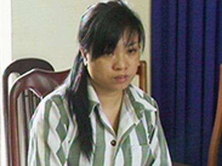 Giả thanh tra lừa “chạy” việc làm hải quan giá 300 triệu đồng - 1 Nguyễn Kiều Linh sau khi bị bắt tại cơ quan công an - Ảnh: CTV