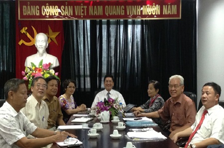 Ai bảo vệ luật sư hành nghề? - 2 Cuộc họp Hội đồng KTKL ngày 06/10/2013 tại trụ sở Đoàn luật sư thành phố Hà Nội