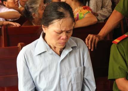 Bị cáo Cường tại phiên tòa sơ thẩm. Ảnh: T.G