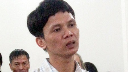 Hà Nội: Gã si tình phóng hỏa giết người, cứa tay tự sát - 1 Hà Nội: Gã si tình phóng hỏa giết người, cứa tay tự sát