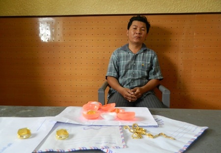 Thủ đoạn làm vàng giả đóng nhãn hiệu vàng uy tín - 1 Đối tượng Kiều Tấn Hoàng bị bắt