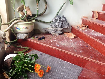 Nổ ở khách sạn làm rúng động cả khu dân cư