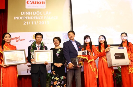 Ban tổ chức đã trao giải đặc biệt cho tác giả Nguyễn Hữu Tâm vào sáng ngày 21/11/2013.