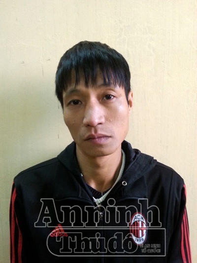 Bắt giữ 2 đối tượng tra tấn dã man nhân viên quán tẩm quất - 3 Nguyễn Đình Quân bị bắt về hành vi làm nhục người khác