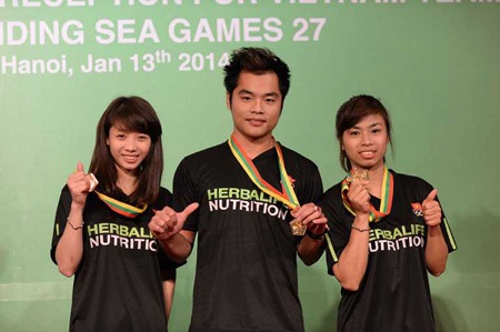 Thể thao Việt Nam - Tiếp tục hành trình chinh phục đỉnh cao - 2 Đoàn TTVN tại SEA Games 27 đã lập được những thành tích xuất sắc cả về lượng và chất