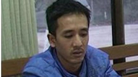 Phạm tội vì… chăm vợ đẻ(?!) - 1 Đối tượng Nguyễn Văn Sỹ tại cơ quan công an